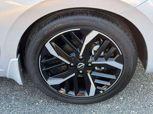 Certified 2025 Nissan Versa SR w/ Trunk Package image 8