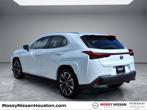 Used 2026 Lexus UX 300h FWD w/ Accessory Package (Z2) image 2