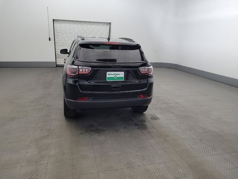 Used 2018 Jeep Compass Latitude w/ Popular Equipment Group AWD/4WD image 6
