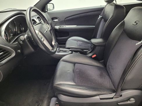Used 2014 Chrysler 200 S FWD image 17
