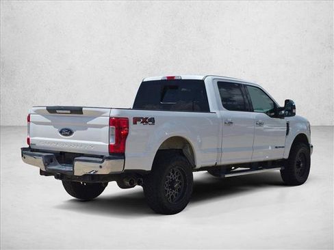 Used 2017 Ford F250 Lariat w/ Chrome Package AWD/4WD image 5