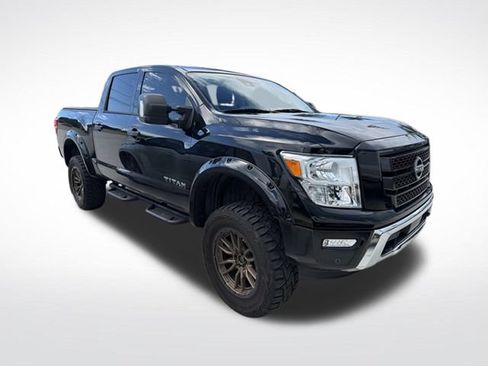 Used 2023 Nissan Titan SV w/ SV Convenience Package AWD/4WD image 6