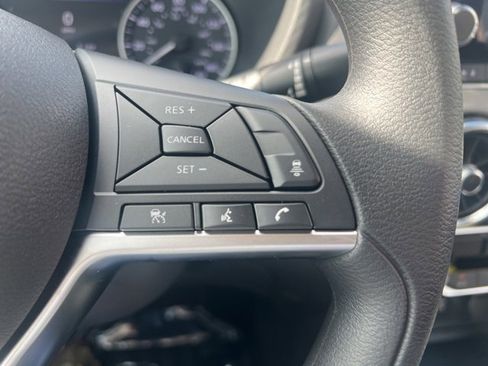 New 2025 Nissan Sentra SV image 9