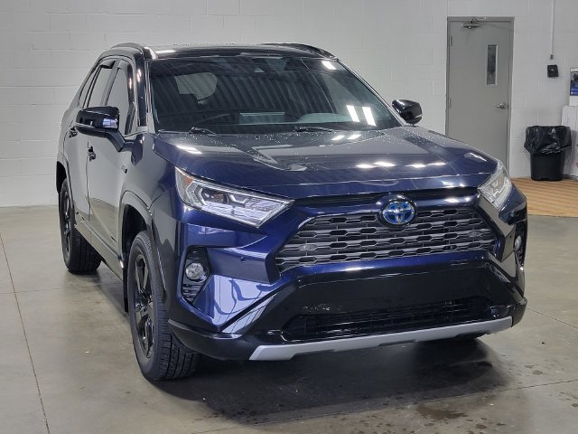 Used 2021 Toyota RAV4 XSE AWD/4WD image 4