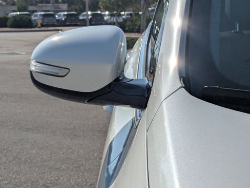 Certified 2018 Kia Sportage EX image 12