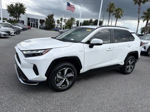 Certified 2024 Toyota RAV4 SE AWD/4WD image 5