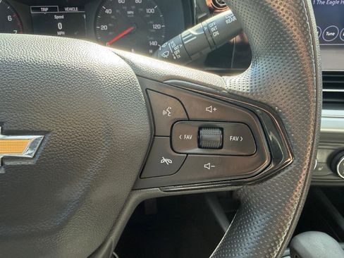 Used 2024 Chevrolet Trax LS w/ LS Convenience Package image 13