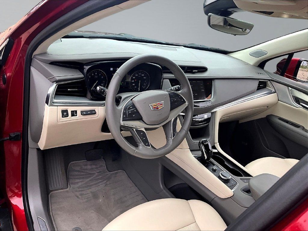 Used 2023 Cadillac XT5 Premium Luxury w/ Technology Package FWD image 19