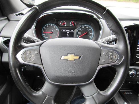 Used 2023 Chevrolet Traverse LT image 49