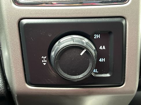 Used 2015 Ford F150 Lariat w/ Equipment Group 502A Luxury AWD/4WD image 18