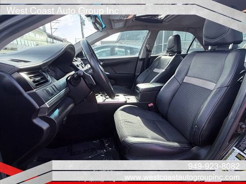 Used 2013 Toyota Camry SE w/ Convenience Pkg FWD image 7