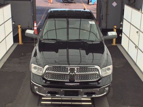 Used 2018 RAM 1500 Laramie w/ Convenience Group AWD/4WD image 2