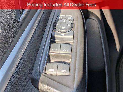 Used 2023 Chevrolet Bolt EUV LT FWD image 24