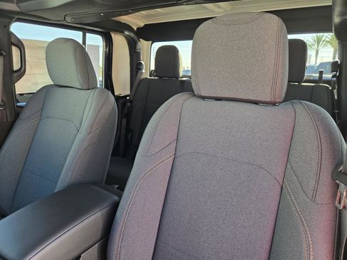 New 2026 Jeep Gladiator Sport image 26