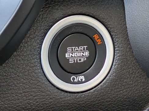 Used 2023 RAM 1500 Big Horn AWD/4WD image 28