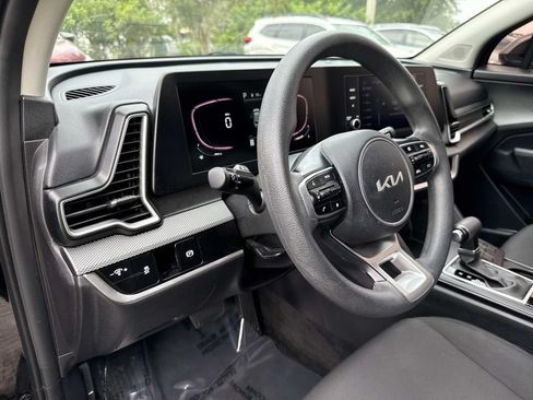 Used 2023 Kia Sportage LX FWD image 23