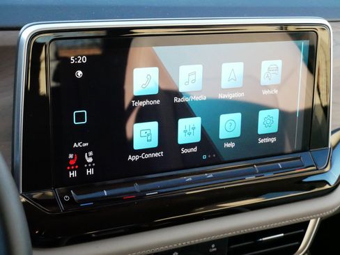 Certified 2024 Volkswagen Atlas SE image 22