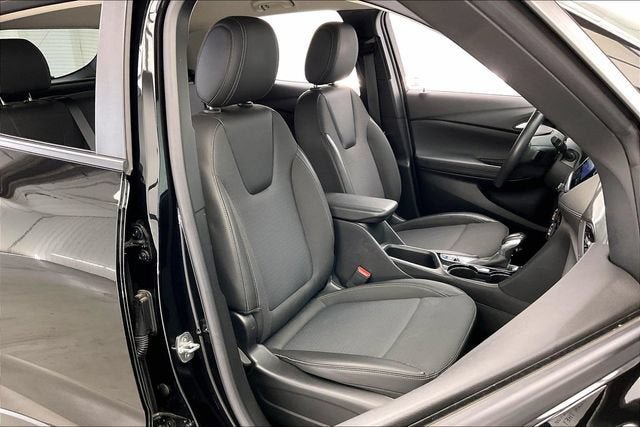Certified 2023 Buick Encore GX Preferred w/ Cold Weather Comfort Package AWD/4WD image 7