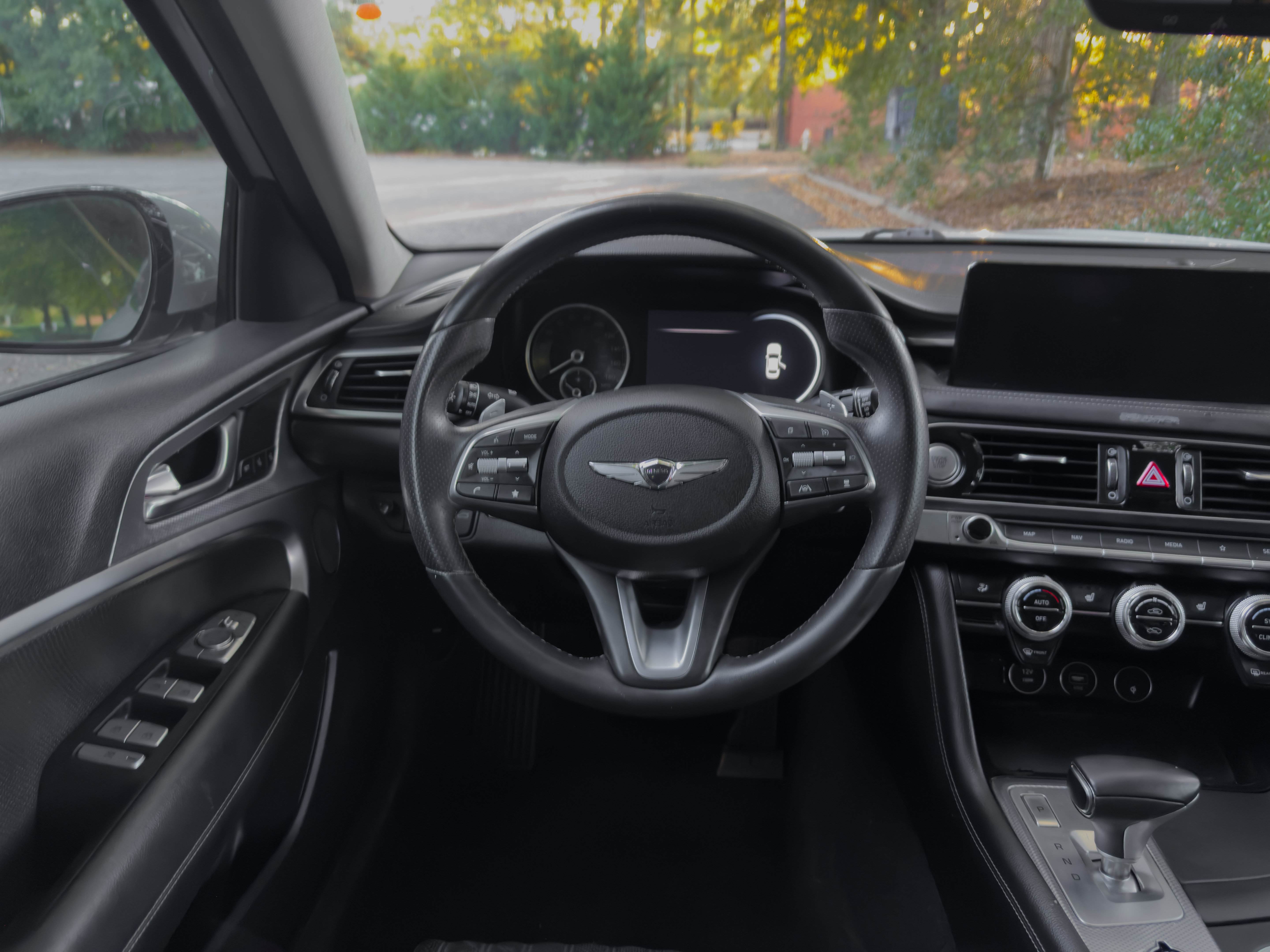 Used 2022 Genesis G70 2.0T w/ Prestige Package RWD image 6