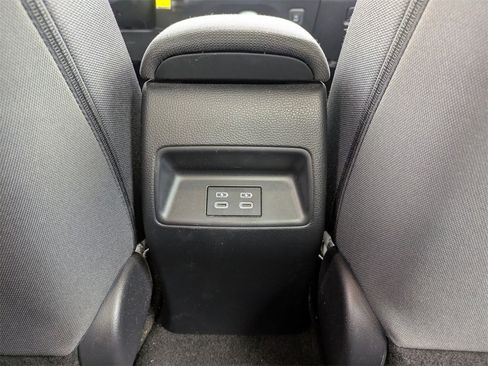 Used 2023 Toyota Corolla LE image 17