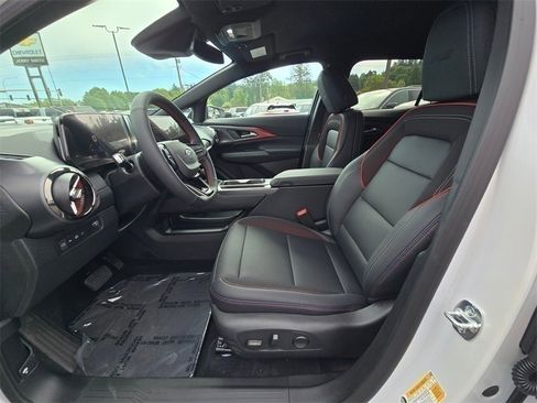 New 2025 Chevrolet Equinox EV RS image 9