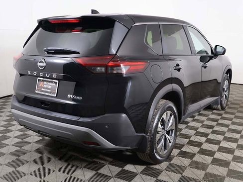 Used 2023 Nissan Rogue SV image 8