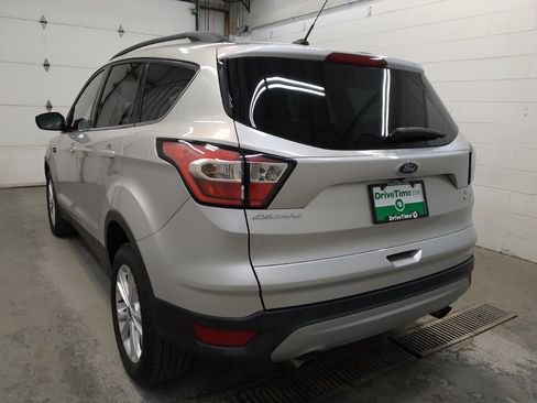 Used 2018 Ford Escape SE w/ Ford Safe & Smart Package AWD/4WD image 5