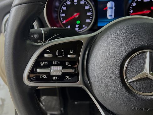 Used 2019 Mercedes-Benz C 300 Sedan image 19