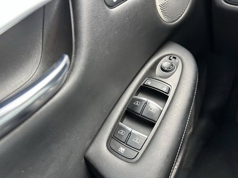 Used 2019 INFINITI QX50 Essential w/ Premium Heat Package image 29