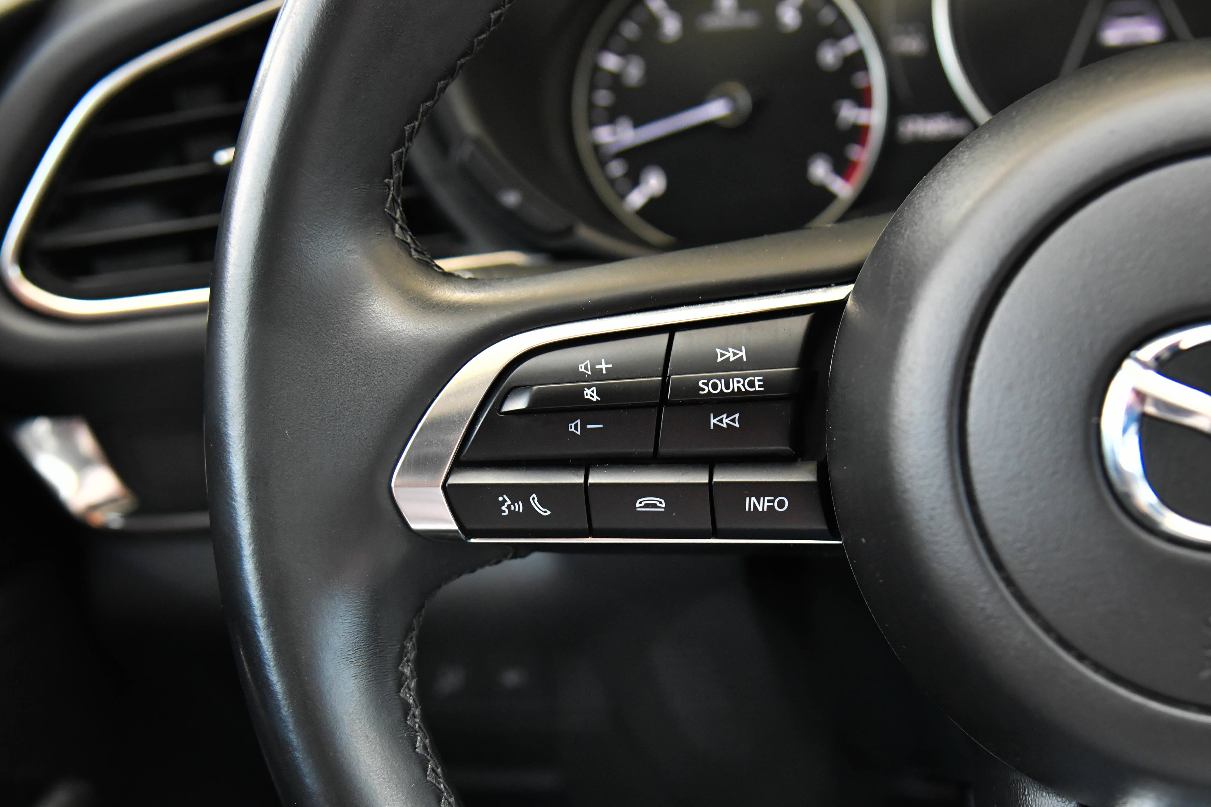 Used 2025 MAZDA CX-30 AWD 2.5 S w/ Preferred Package image 30