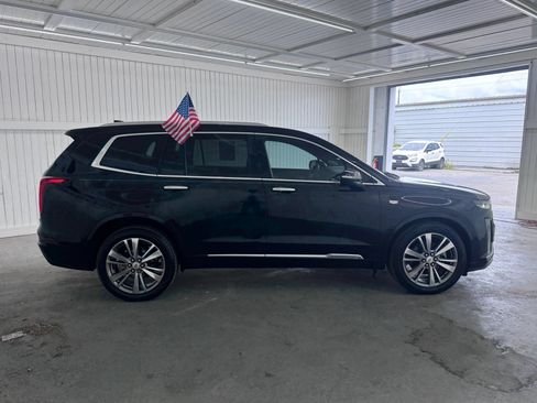 Used 2020 Cadillac XT6 Premium Luxury FWD image 4