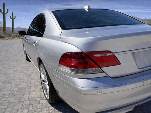 Used 2008 BMW 750i RWD image 6