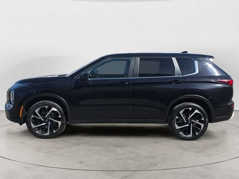 Used 2024 Mitsubishi Outlander SE Black Edition AWD/4WD image 2