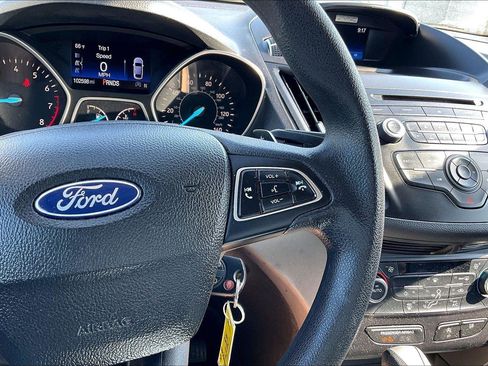 Used 2017 Ford Escape SE FWD image 19