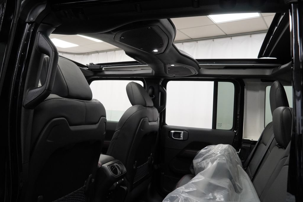 New 2027 Jeep Wrangler Unlimited Rubicon AWD/4WD image 19