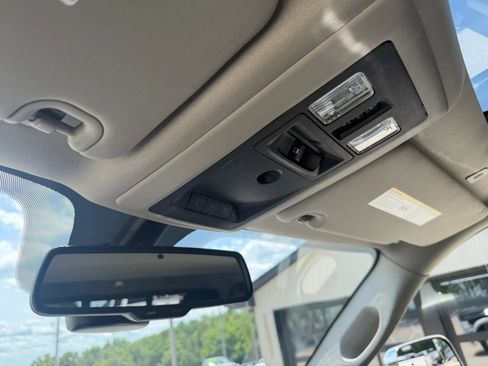 Used 2017 RAM 2500 Laramie w/ Snow Chief Group AWD/4WD image 33