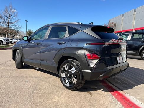 Used 2025 Hyundai Kona SEL image 8