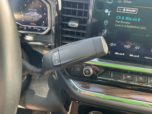 Used 2023 Chevrolet Silverado 1500 LT image 38