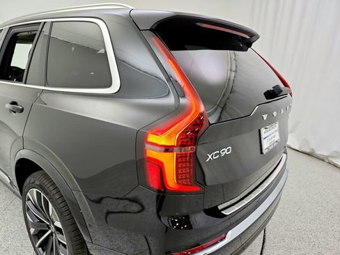 New 2026 Volvo XC90 T8 Ultra w/ Protection Package Premier image 33
