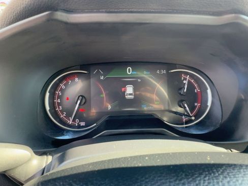 Used 2024 Toyota RAV4 XLE image 19