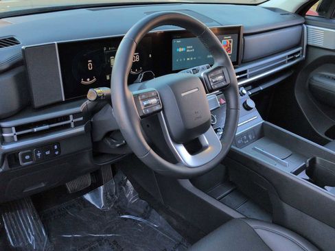 Used 2025 Hyundai Santa Fe XRT image 10