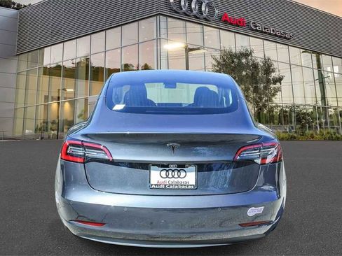 Used 2018 Tesla Model 3 Mid Range image 3