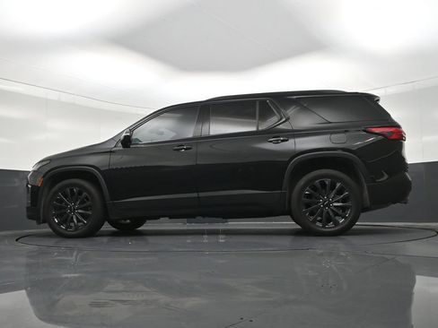Used 2024 Chevrolet Traverse RS FWD image 29