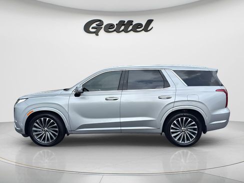 Used 2023 Hyundai Palisade Calligraphy w/ Winter Package FWD image 8