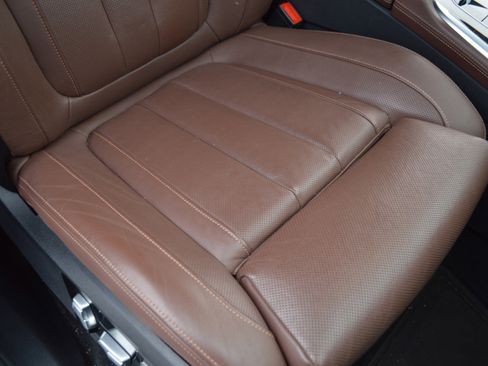 Used 2020 BMW X7 xDrive40i w/ M Sport Package image 36