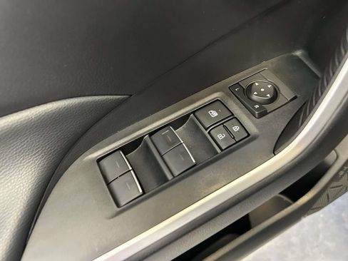 Used 2024 Toyota RAV4 XLE FWD image 17