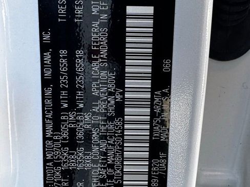 Used 2023 Toyota Highlander L image 26