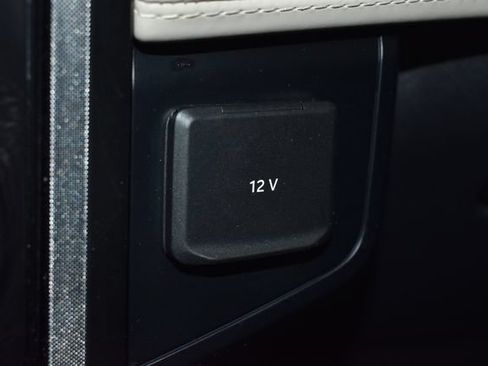 Used 2024 Ford Expedition Platinum AWD/4WD image 27