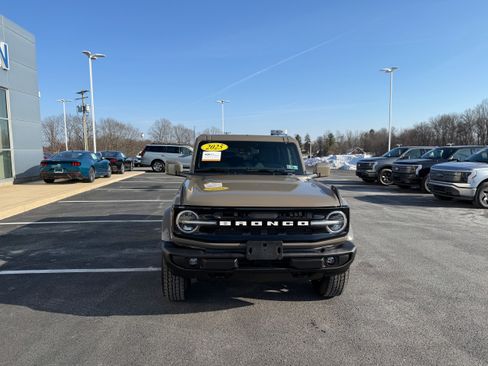 Certified 2025 Ford Bronco Outer Banks image 3