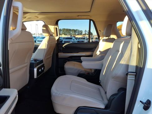Used 2022 Ford Expedition Max Limited image 22